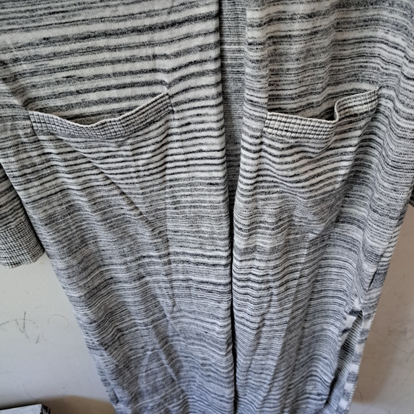 Women's Lucky Brand Cardigan - Picture 3 of 7